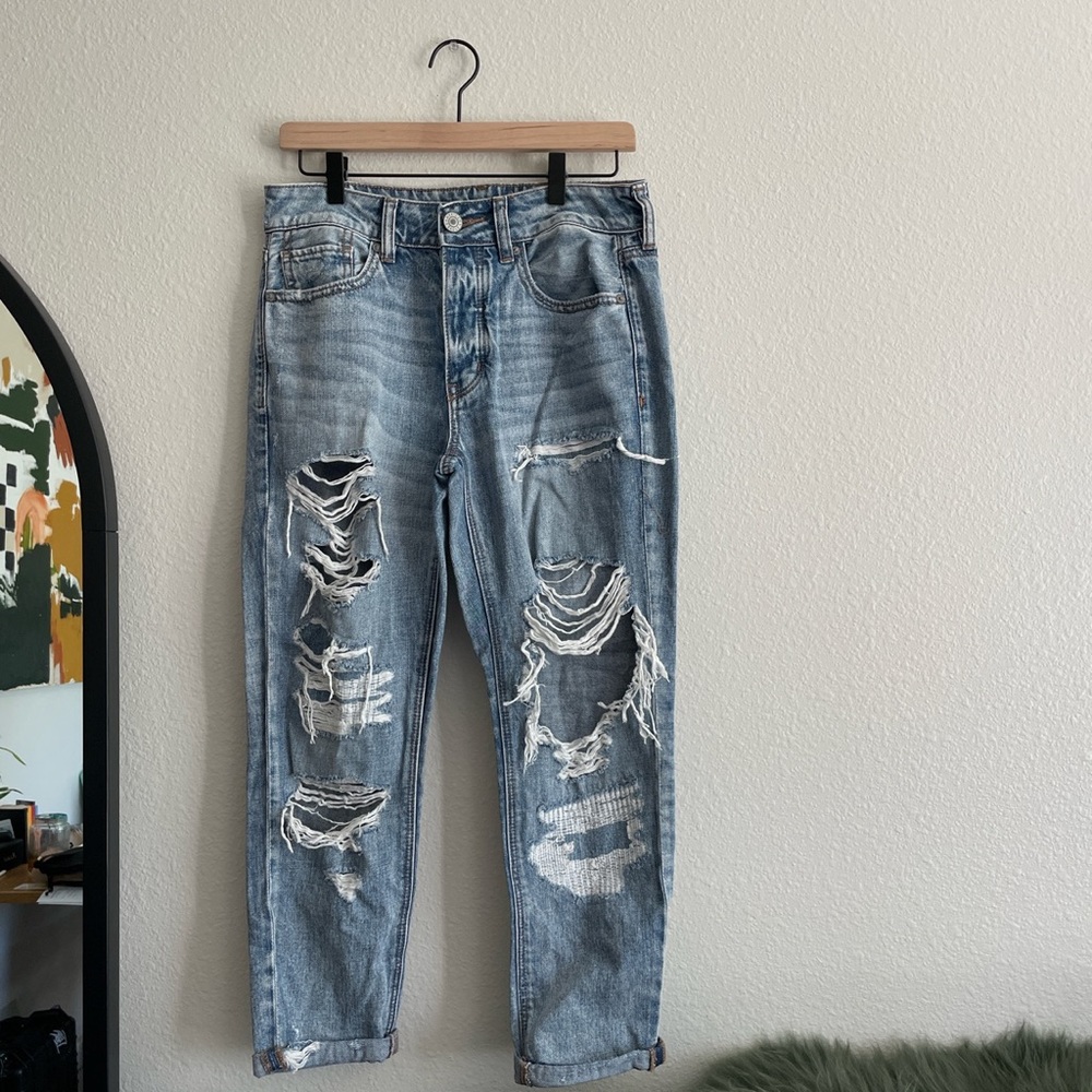 AE RIPPED JEANS - Picture 3 of 6